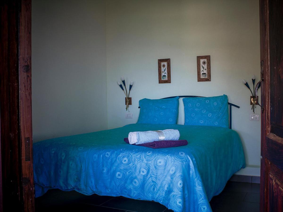 Apartamentos Finca La Cruz Tazacorte Ruang foto