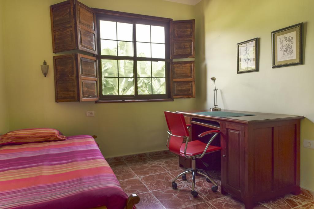 Apartamentos Finca La Cruz Tazacorte Ruang foto