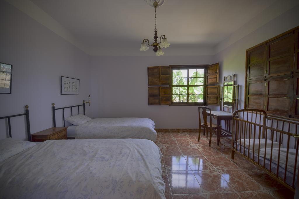 Apartamentos Finca La Cruz Tazacorte Ruang foto