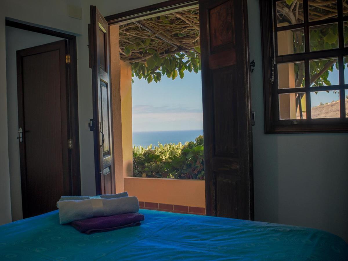 Apartamentos Finca La Cruz Tazacorte Bagian luar foto